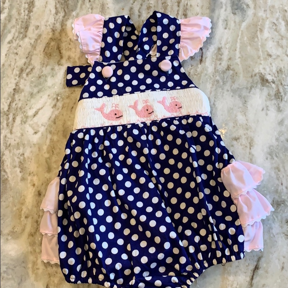 Smocked or not 3t whale bubble